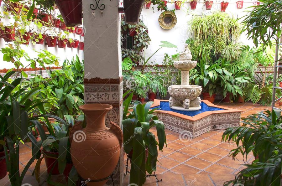 cordoba courtyard water